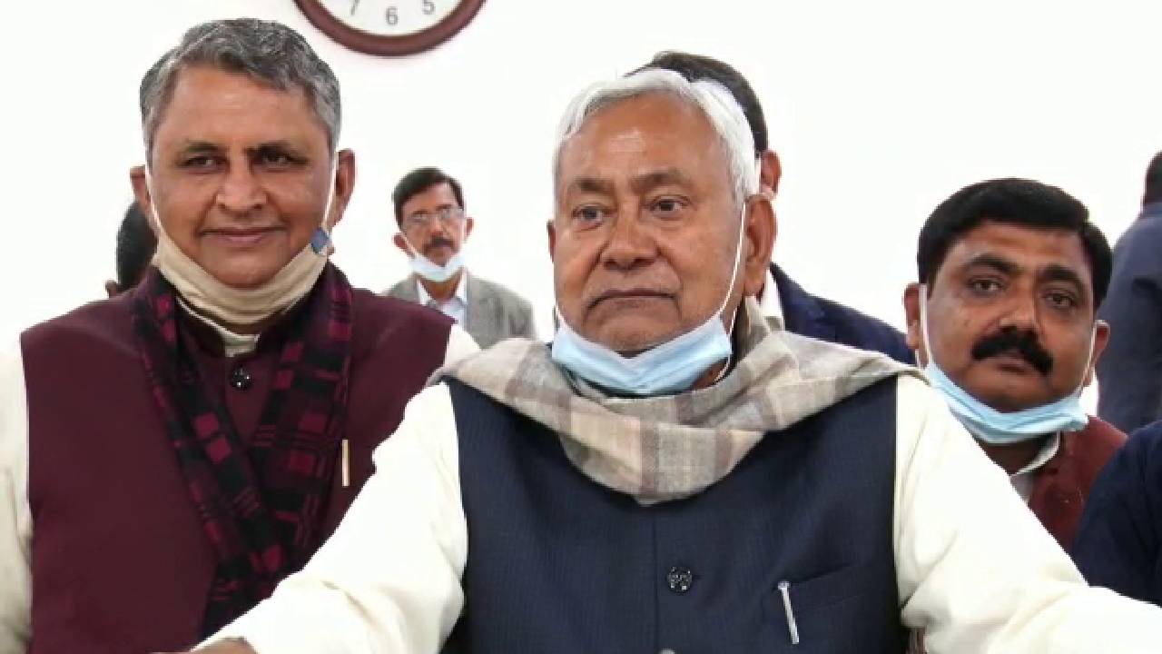 हिजाब विवाद पर बोले नीतीश,  कौन क्या पहनता है, कैसे पहनता है, सबकी अपनी मर्जी है