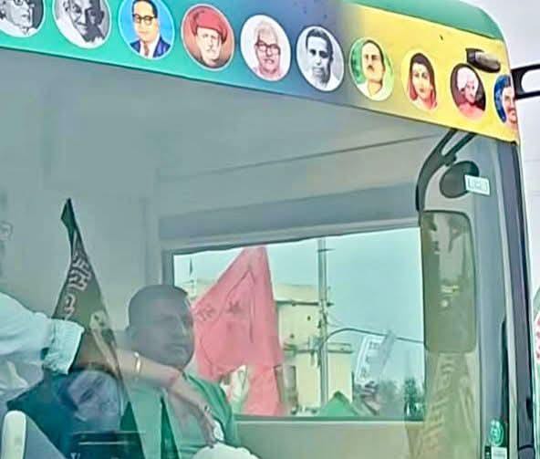 कुछ तो गड़बड़ है ! तेजप्रताप यादव के बाद अब रोहिणी आचार्य ने संजय यादव के खिलाफ खोला मोर्चा, कह दी ये बात 