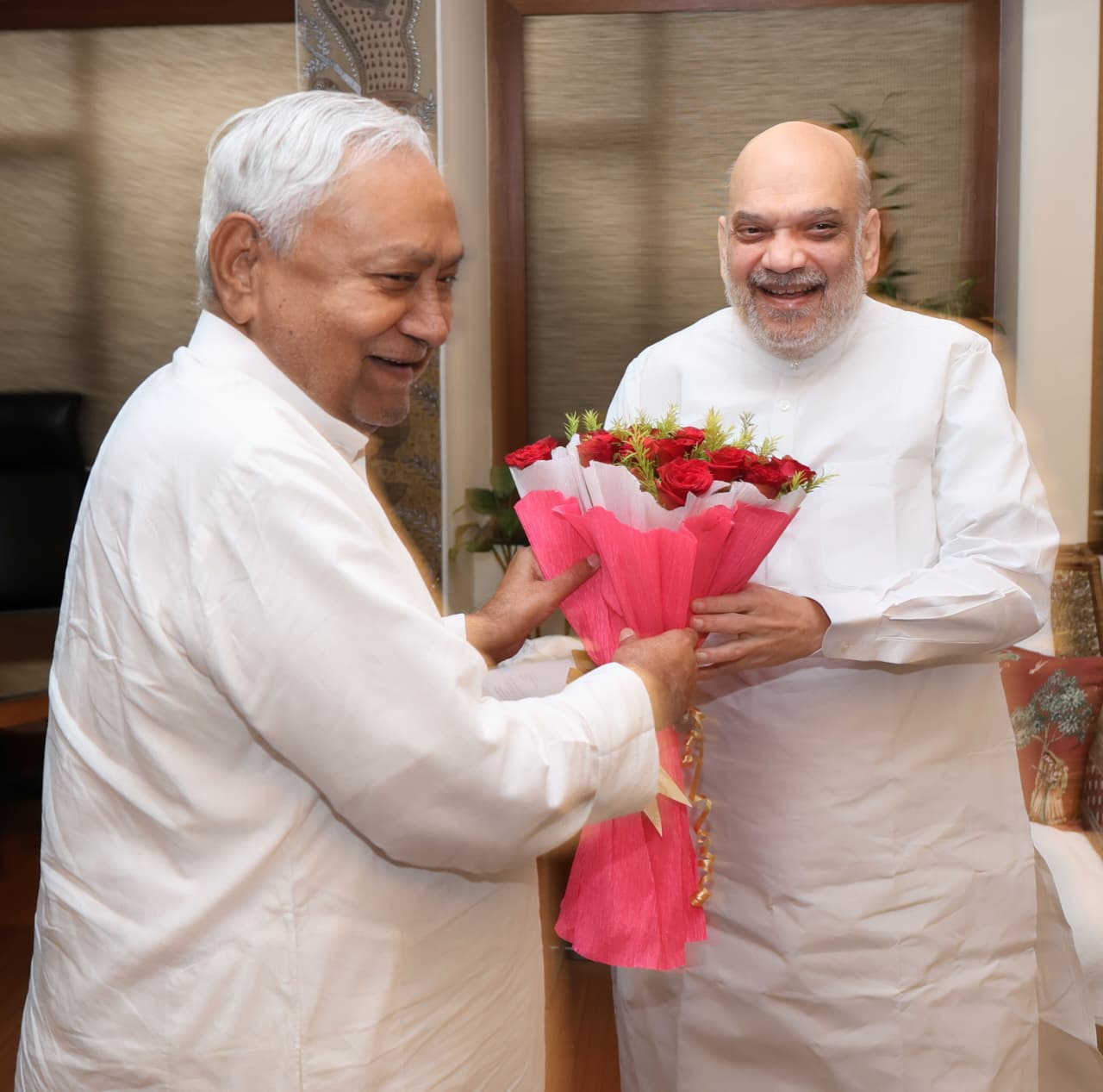 बिहार चुनावी हलचल के बीच अमित शाह की एंट्री, केन्द्रीय मंत्री ने सीएम नीतीश कुमार से की खास मुलाकात