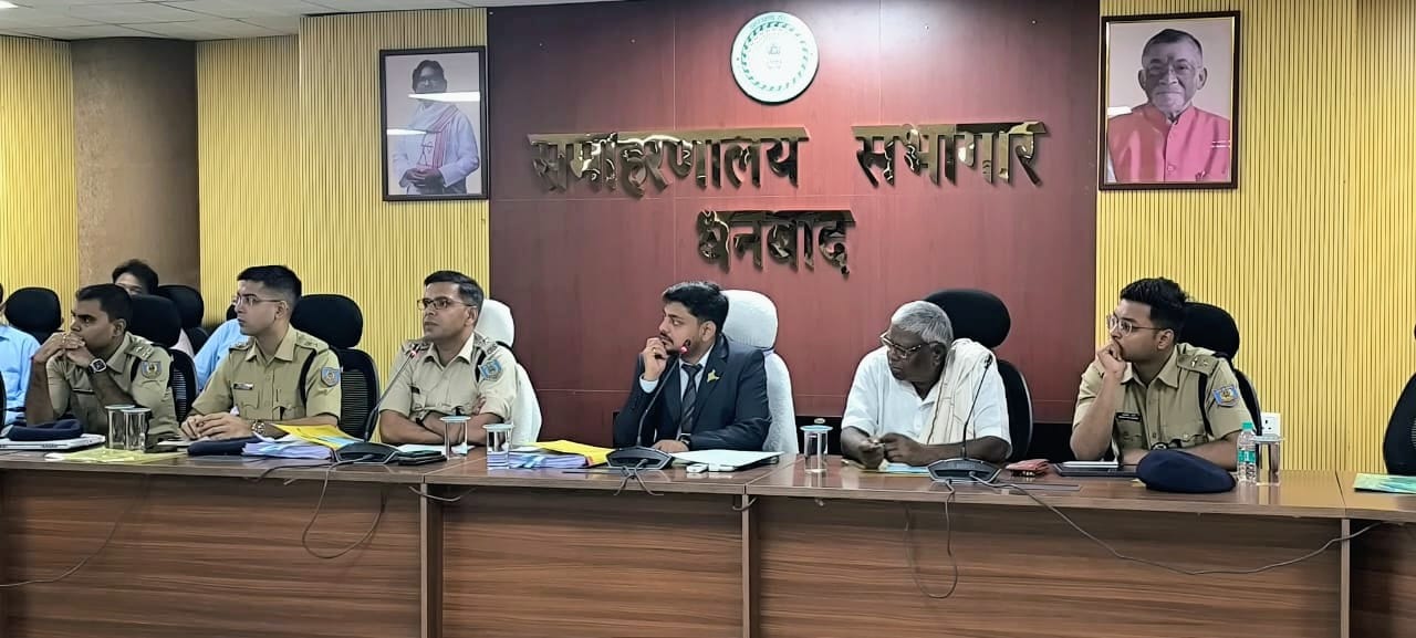 Dhanbad : क्रेन अब राष्ट्रीय राजमार्ग को जाम मुक्त करेंगी, पूजा को लेकर प्रशासन ने कसी कमर, पढ़िए नए निर्देश !