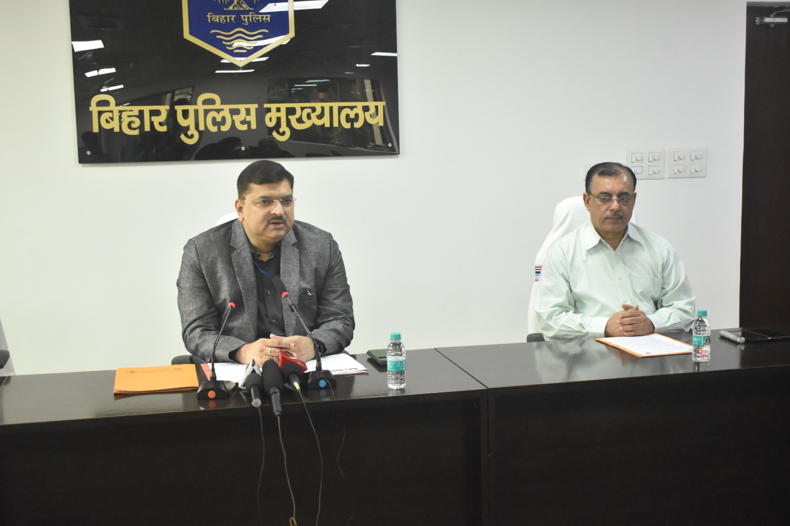 यू-ट्यूब और गूगल से साइबर फर्जीवाड़ा सीख रहे थे ठग, अब बिहार सरकार विशेष सेंटर से कसेगी साइबर अपराधियों पर नकेल