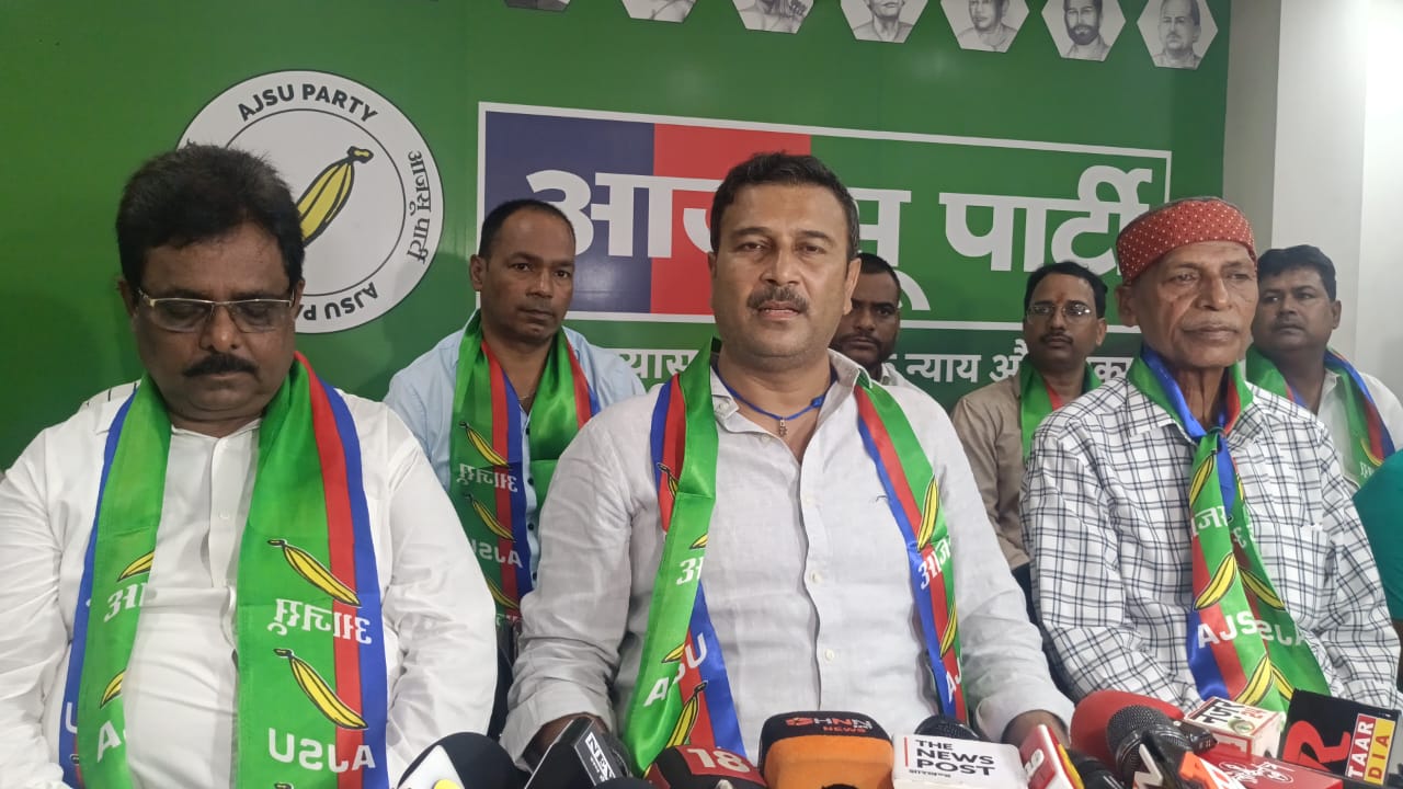 बंगाल पुलिस कर रही है बर्बरता, बच्चों और महिलाओं को पीटा, आजसू सुप्रीमो सुदेश महतो ने किया बड़ा खुलासा