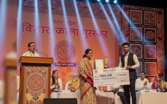 बिहार कला पुरस्कार 2025 से सम्मानित हुए 52 कलाकार, 6 कलाकारों को राष्ट्रीय पुरस्कार