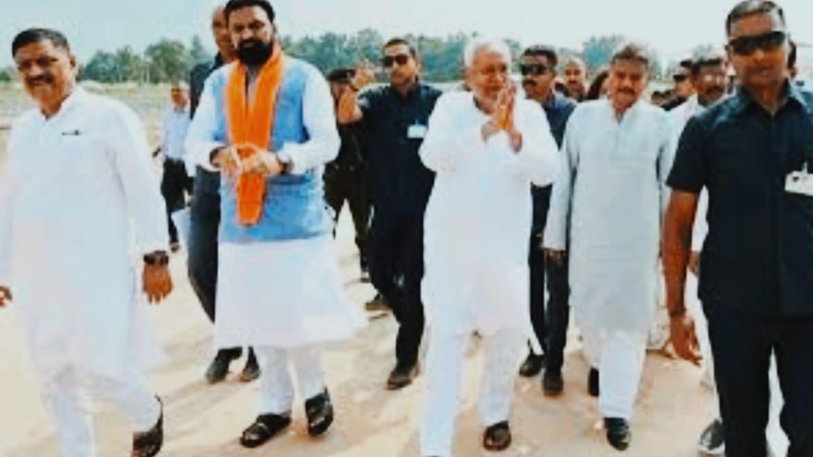 मुख्यमंत्री नीतीश कुमार ने 300 करोड़ की 59 योजनाओं का किया उद्घाटन और शिलान्यास, सदानंद सिंह की प्रतिमा का हुआ अनावरण