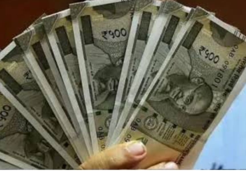 कोयला कर्मियों के पैसे से क्यों "बोलने "लगा है धनबाद का बाजार,पढ़िए इस रिपोर्ट में