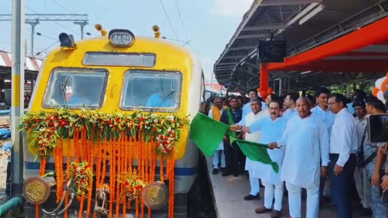 केंद्र ने बिहारवासियों को दिया खास उपहार, रेल मंत्री अश्विनी वैष्णव ने पटना जंक्शन से 3 ‘अमृत भारत एक्सप्रेस' समेत 7 ट्रेनों को दिखाई हरी झंडी