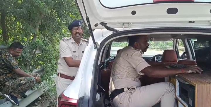 फिर दागदार हुई खाकी, गौ तस्करों से अवैध वसूली करते हाइवे पेट्रोलिंग के जवान का वीडियो वायरल, आप भी देखिए-VIDEO