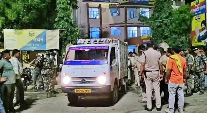 दशहरे की पार्टी के बहाने चचेरे भाई को घर बुलाकर कर दिया काम तमाम,फिर आरोपी ने किया कुछ ऐसा कि हक्की बक्की रह गई पुलिस 