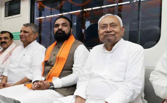 नीतीश कुमार ने की बिहार के पहले मेट्रो ट्रेन में सवारी, जानिए इस एतिहासिक मौके पर मुख्यमंत्री ने क्या कहा