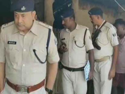 BREAKING:दिनदहाड़े हत्या से दहला बिहार,घर में घुसकर अपराधियों ने काटा छात्र का गला, पढे कहां का है पूरा मामला   