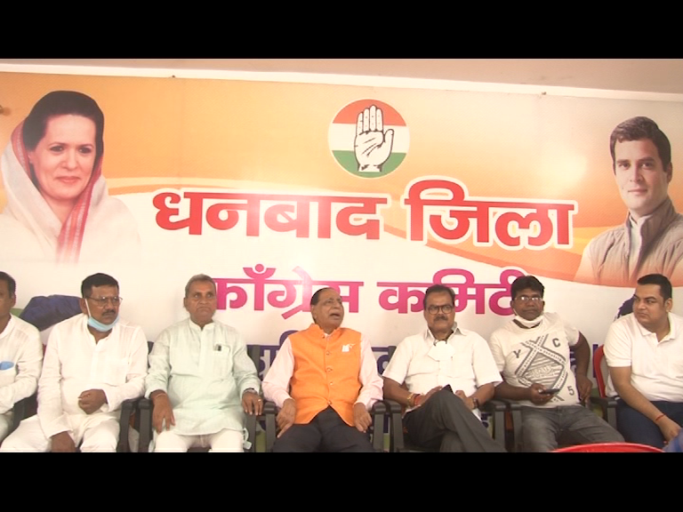 निगम चुनाव को लेकर सभी दलों में घमासान, कांग्रेस नेता मन्नान मलिक ने अपने नाम का प्रस्ताव रखा