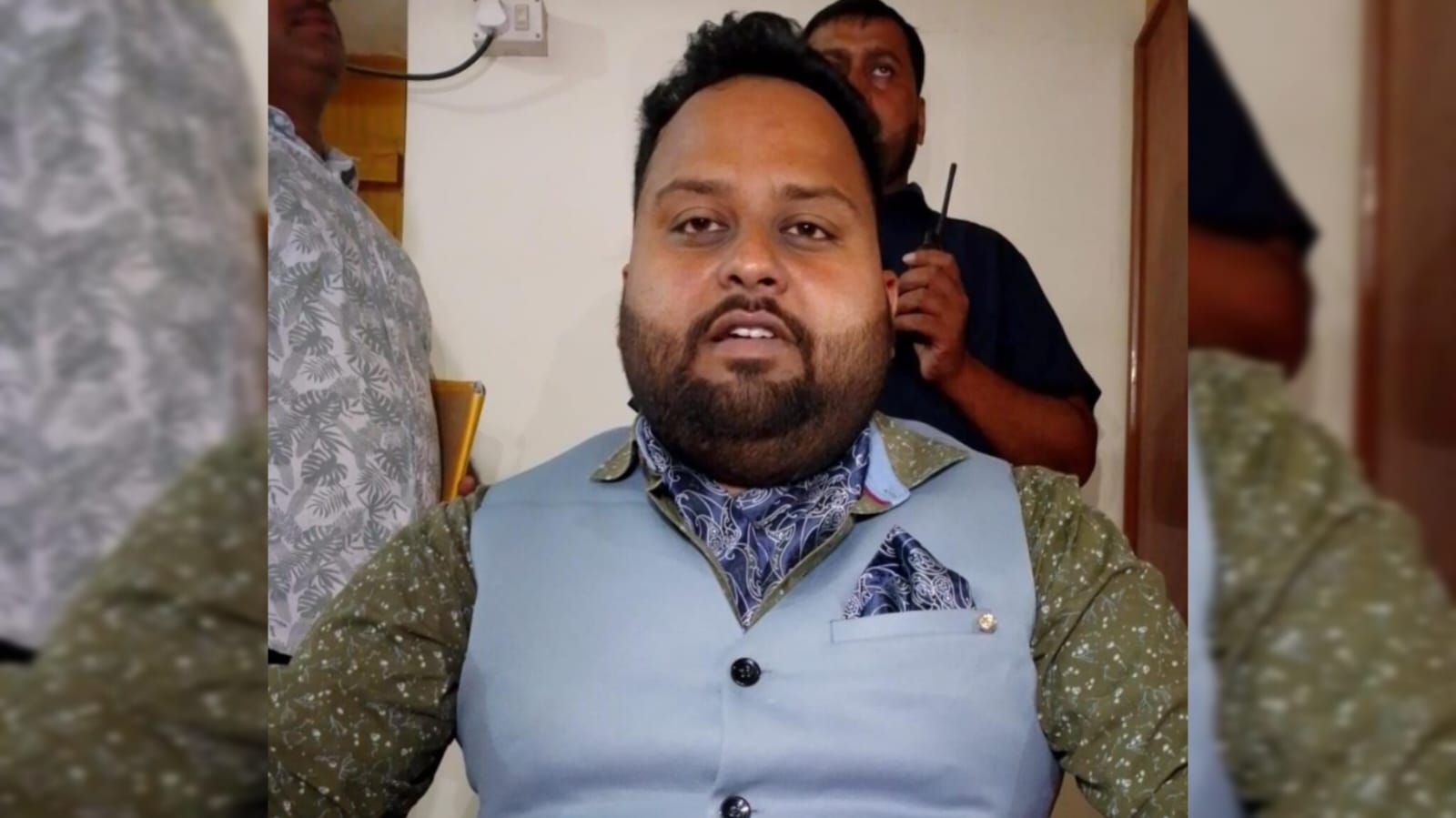 आजसू के नेता आदर्श लक्ष्य ने देवघर सदर अस्पताल में फैले भ्रष्टाचार के खिलाफ RTI की दायर