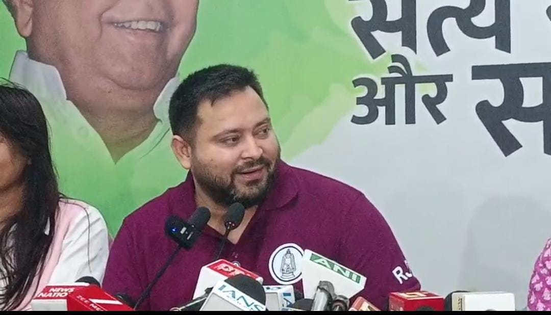 तेजस्वी यादव का बड़ा ऐलान: जीविका दीदियों को स्थायी नौकरी और लोन माफी का वादा