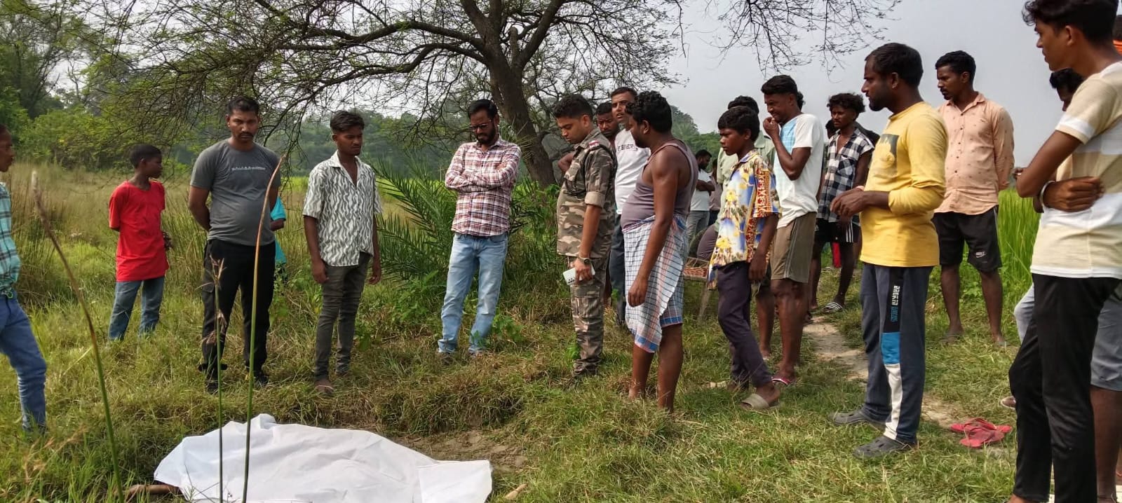 BREAKING: फिर हत्या से दहला सरायकेला का ये इलाका, अपराधियों ने गला दबाकर की हत्या