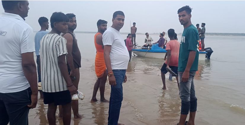 बड़ी अपडेट: सोन नदी में डूबे युवकों का शव सोन नदी से बरामद, खरना पर नहाने गए थे तीनों युवक