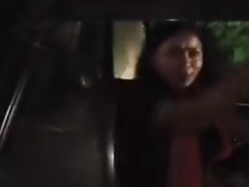 देख लिया लापरवाही का नतीजा ! 5 साल तक गायब रही मोहनिया विधायक, जब प्रचार के लिए पहुंची तो ग्रामीणों ने कर दिया बुरा हाल, देखिए-VIDEO