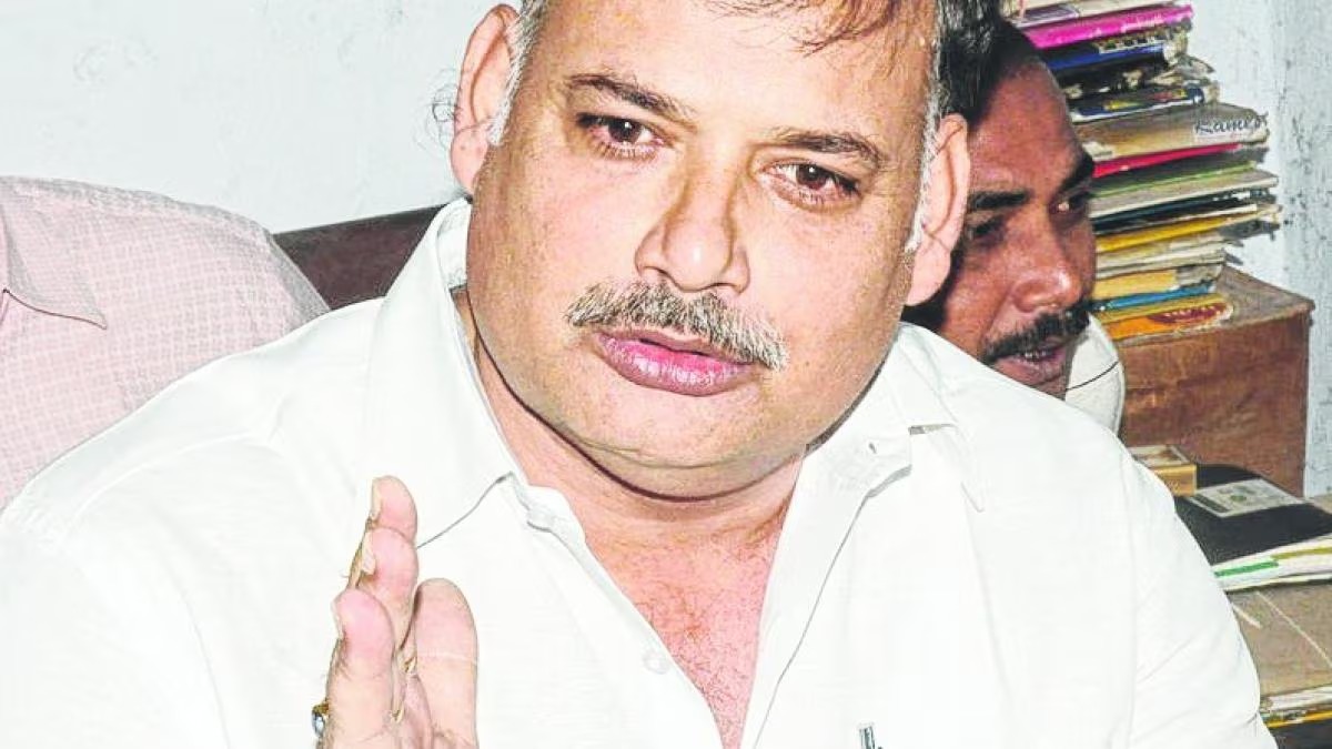 Bihar Election: मुन्ना शुक्ला की जेल शिफ्टिंग से सुलगी सियासत, बाहुबली की बेटी ने क्यों कहा -खरोंच  भी आई, तो नहीं छोड़ूंगी !