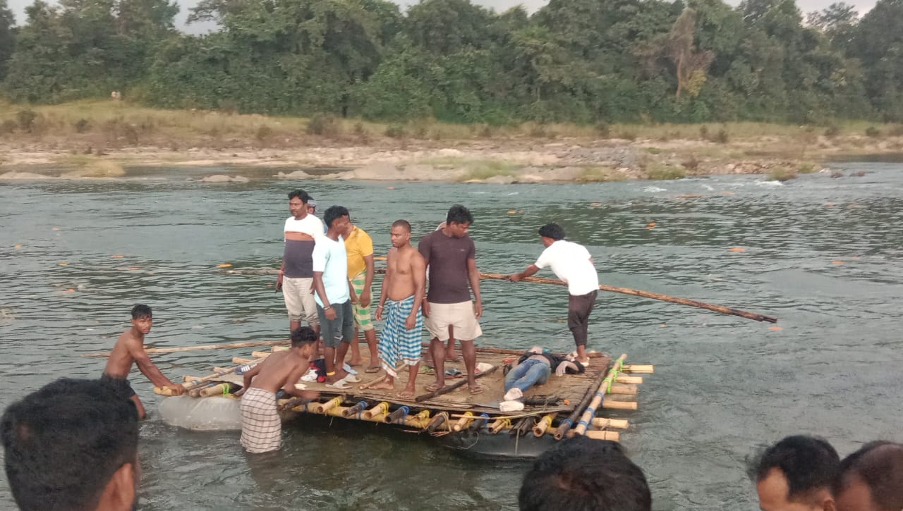 BREAKING: चांडिल छठ घाट हादसा अपडेट, स्थानीय गोताखोरों ने ढूंढ निकाला तीसरा शव, पढ़ें कैसे हुआ था हादसा