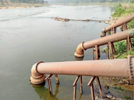 विधायक बदले, सांसद बदले, सरकारें बदली लेकिन क्यों नहीं दूर हुई झरिया की पानी समस्या, पढ़िए डिटेल्स में