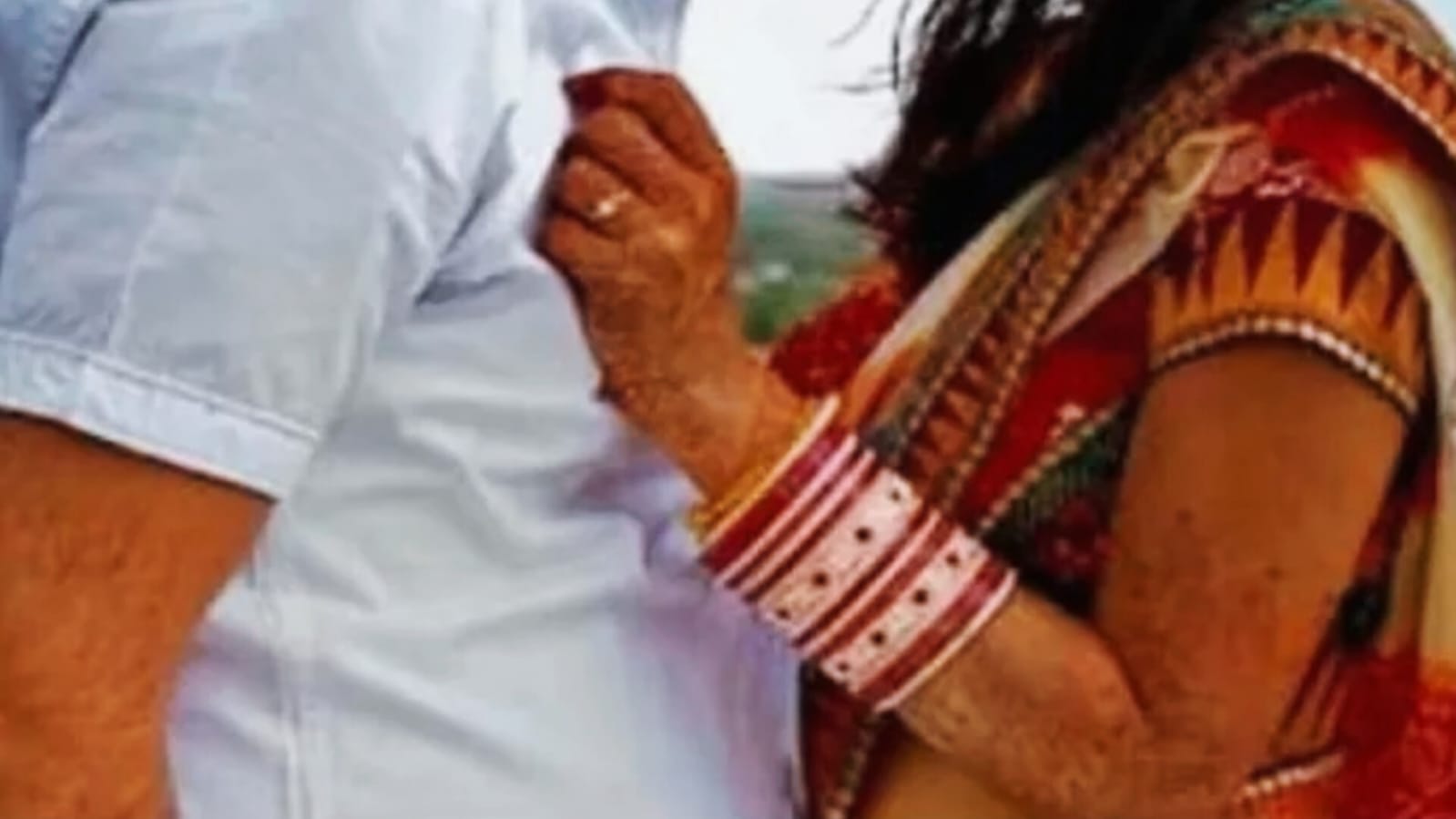 प्यार में पिट गया आशिक! प्रेमिका से मिलने पहुंचा प्रेमी तो गांववालों ने कर दिया ये हाल