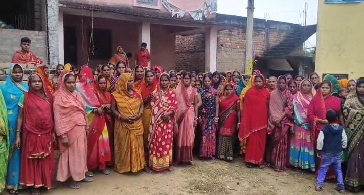 भागलपुर: चांदपुर में करोड़ों की ठगी कांड, सैकड़ों महिलाओं से रकम लेकर फरार हुआ युवक