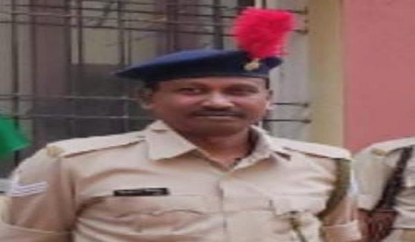 पलामू पुलिस लाइन में तैनात जवान की रहस्यमय मौत, इलाके में मचा हड़कंप