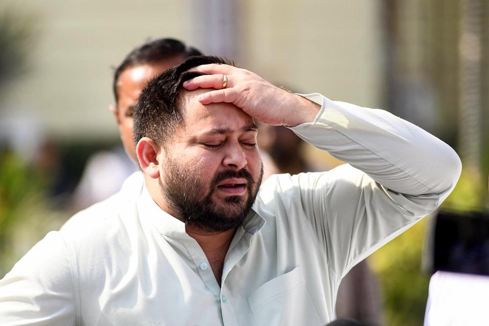 बिहार की सियासत: राजद को टूट से बचाना तेजस्वी यादव के लिए क्यों है बड़ी चुनौती, क्यों सलाहकार भी चिंता में!