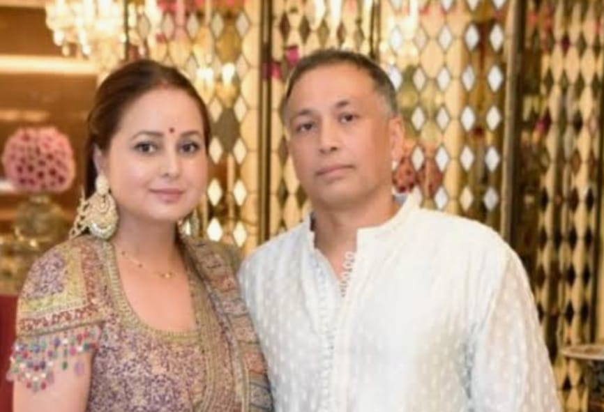 लालू प्रसाद परिवार में उठे "तूफ़ान " से दूर रोहिणी आचार्य के पति सिंगापुर में क्या करते हैं, क्यों सबकी निगाह उनपर टिकी है!