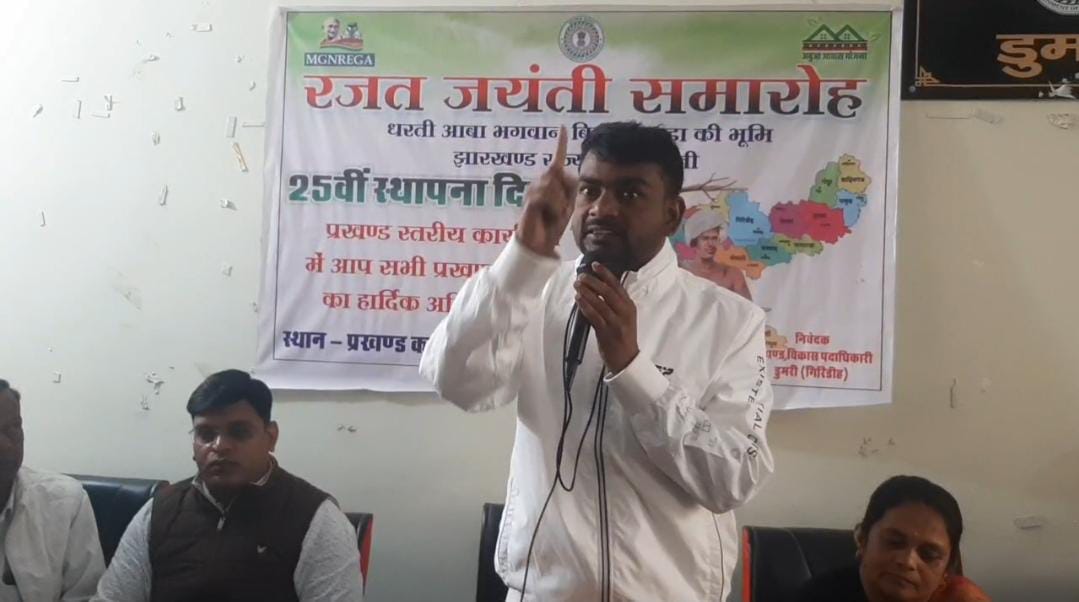 'आंदोलनकारियों की वजह से ही आज हेमंत सोरेन मुख्यमंत्री हैं, नहीं तो वे बिहार विधानसभा के कोने में बैठे रहते' : जयराम महतो का बड़ा बयान