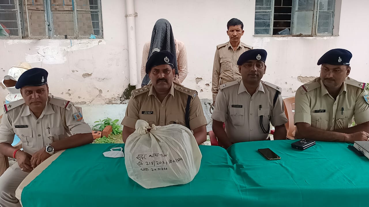 अफीम माफियाओं पर पुलिस ने कसा शिकंजा,10 किलो डोडा के साथ 6 तस्कर गिरफ्तार