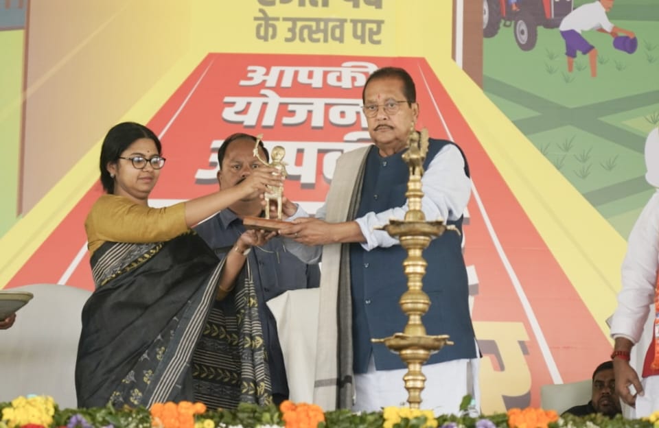 पलामू में शुरू हुआ “आपकी योजना आपकी सरकार आपके द्वार”, वित्त मंत्री बोले- योजनाओं की गुणवत्ता पर सख्त निगरानी जरूरी