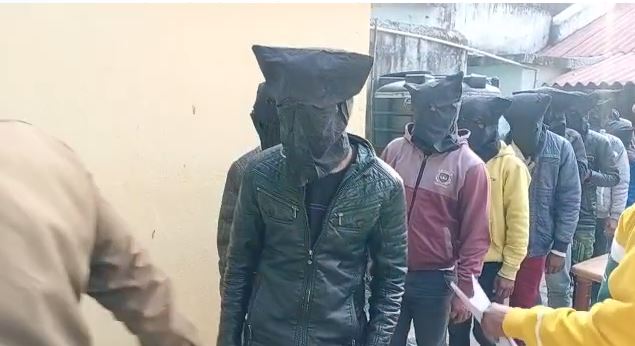 देवघर में एक और साइबर अपराधी गिरोह का खुलासा, 14 गिरफ्तार