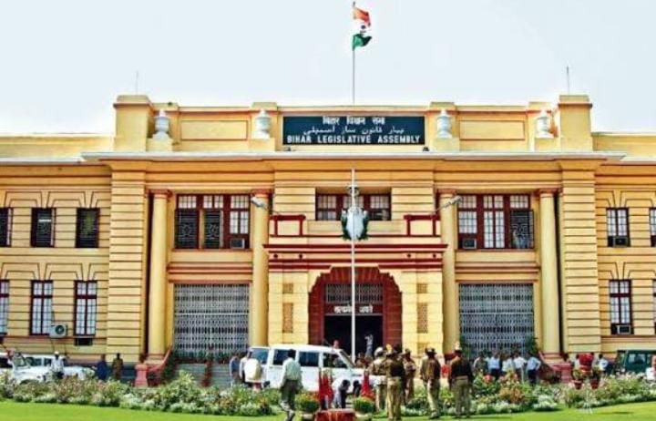 आज से बिहार विधानसभा सत्र की हंगामेदार शुरुआत, पहले ही दिन इन मुद्दों पर सरकार व विपक्ष आमने-सामने