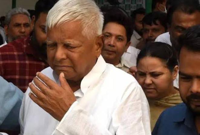 बड़ी खबर: लालू ,तेजस्वी राबड़ी देवी के लिए आज अहम दिन, लैंड फॉर जॉब मामले में आज अदालत सुना सकती है बड़ा फ़ैसला