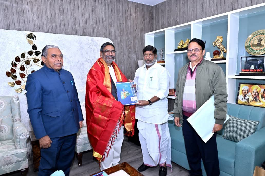 तेलंगाना डिप्टी सीएम ने हेमंत सोरेन को दिया ग्लोबल समिट का न्योता