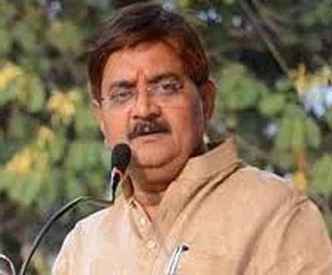 धनबाद में जमीन में भारी निवेश कितने अधिकारी -कर्मचारियों की लेगा "बलि" ,चालाक निवेशक भी फंसेंगे !!