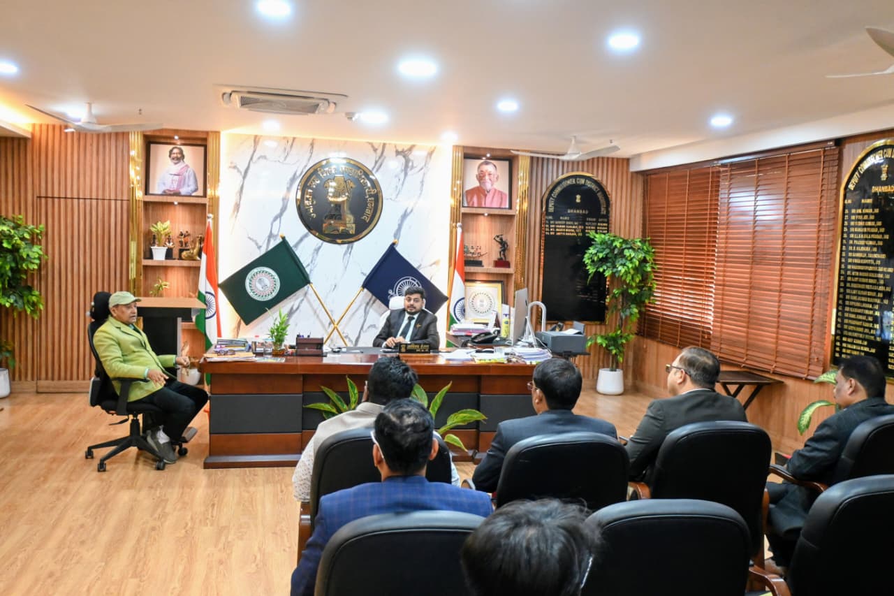 Dhanbad: इतने लोगों को ऐसे मिली ख़ुशी -76 की सेवा पक्की हुई तो 34 को मिला एम.एस.सी.पी!