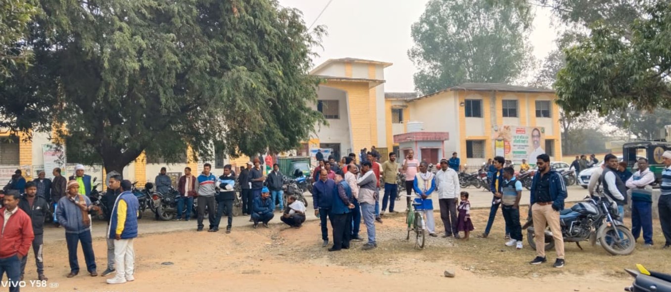 BIG BREAKING: गिरिडीह में एसीबी की बड़ी कार्रवाई, राजस्व उप-निरीक्षक और बिचौलिया घूस लेते हुए गिरफ्तार