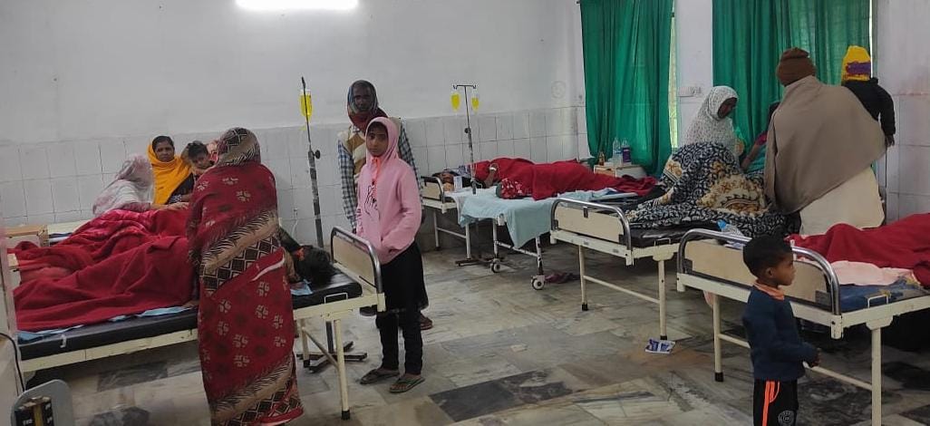 BREAKING: साहिबगंज में फूड प्वाइजनिंग से एक ही परिवार के 10 लोग बीमार, इलाके में दहशत का माहौल