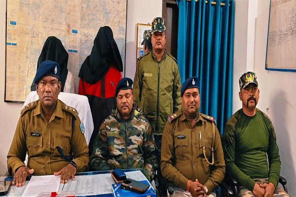 सिंहभूम में नक्सलियों के खिलाफ बड़ी कार्रवाई, दो समर्थक हुए गिरफ्तार