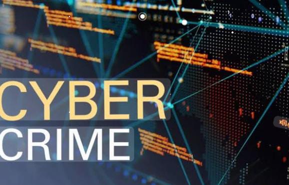 गिरिडीह के बेंगाबाद से फिर पकड़े गए तीन साइबर अपराधी, पढ़े कैसे लिंक भेज करते है खाता खाली