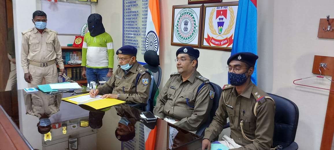 रंगदारी वसूलने आये TPC उग्रवादी को पुलिस ने किया गिरफ्तार
