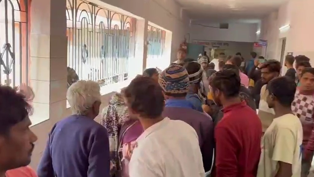 BREAKING: :साहिबगंज के बरहरवा-बरहेट मुख्य मार्ग पर भीषण सड़क हादसा, एक छात्र समेत तीन की मौत, आधा दर्जन लोग गंभीर रूप से घायल