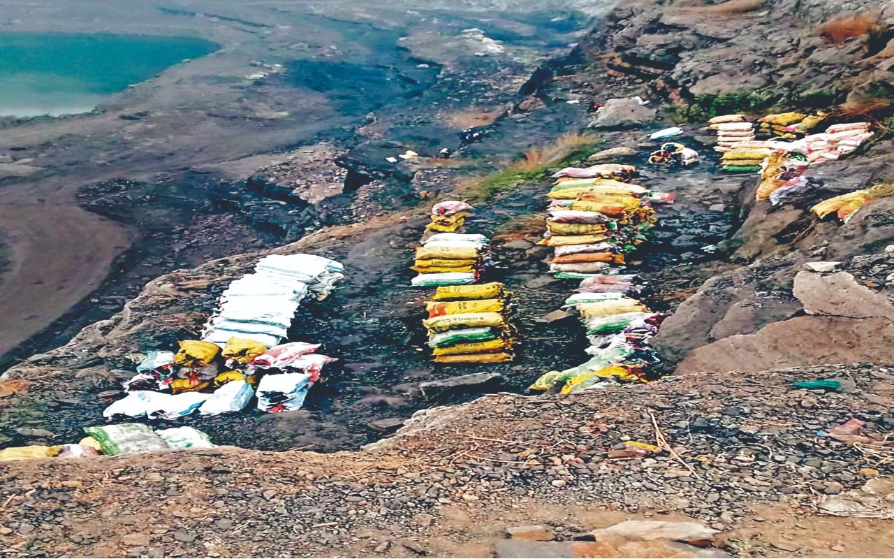 मुख्यमंत्री की छवि पर कालिख पोत रहें कोयला चोर, पुलिस-प्रशासन, सीआईएसएफ के नाक के नीचे चल रहा खेल !