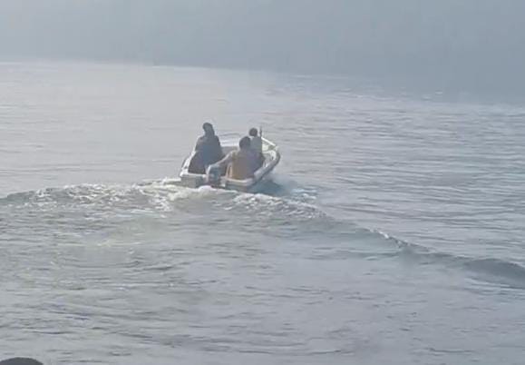 चांडिल डैम में सुरक्षा नियमों की अनदेखी, बिना लाइफ जैकेट नौका विहार पर उठे सवाल