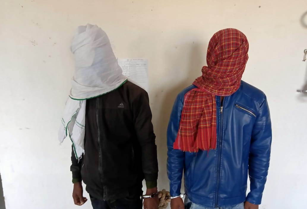    सोन नदी के रास्ते बिहार ले जा रहे अवैध  शराब के साथ दो तस्कर गिरफ्तार