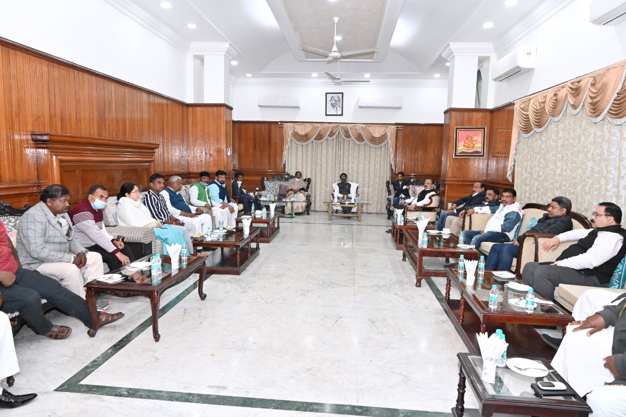 जेएमएम विधायक दल की बैठक में विपक्ष को करारा जवाब देने की तैयारी, 25 फरवरी से शुरू हो रहा है बजट सत्र