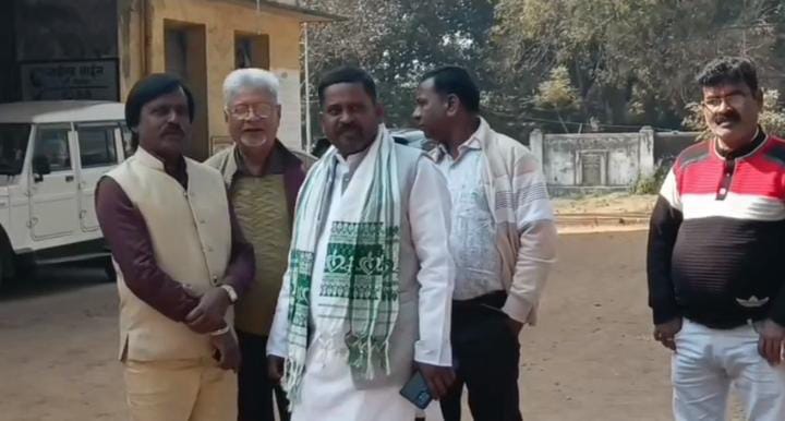 जमशेदपुर टाटा पावर मजदूर यूनियन का जोरदार प्रदर्शन, मजदूरों के शोषण का आरोप