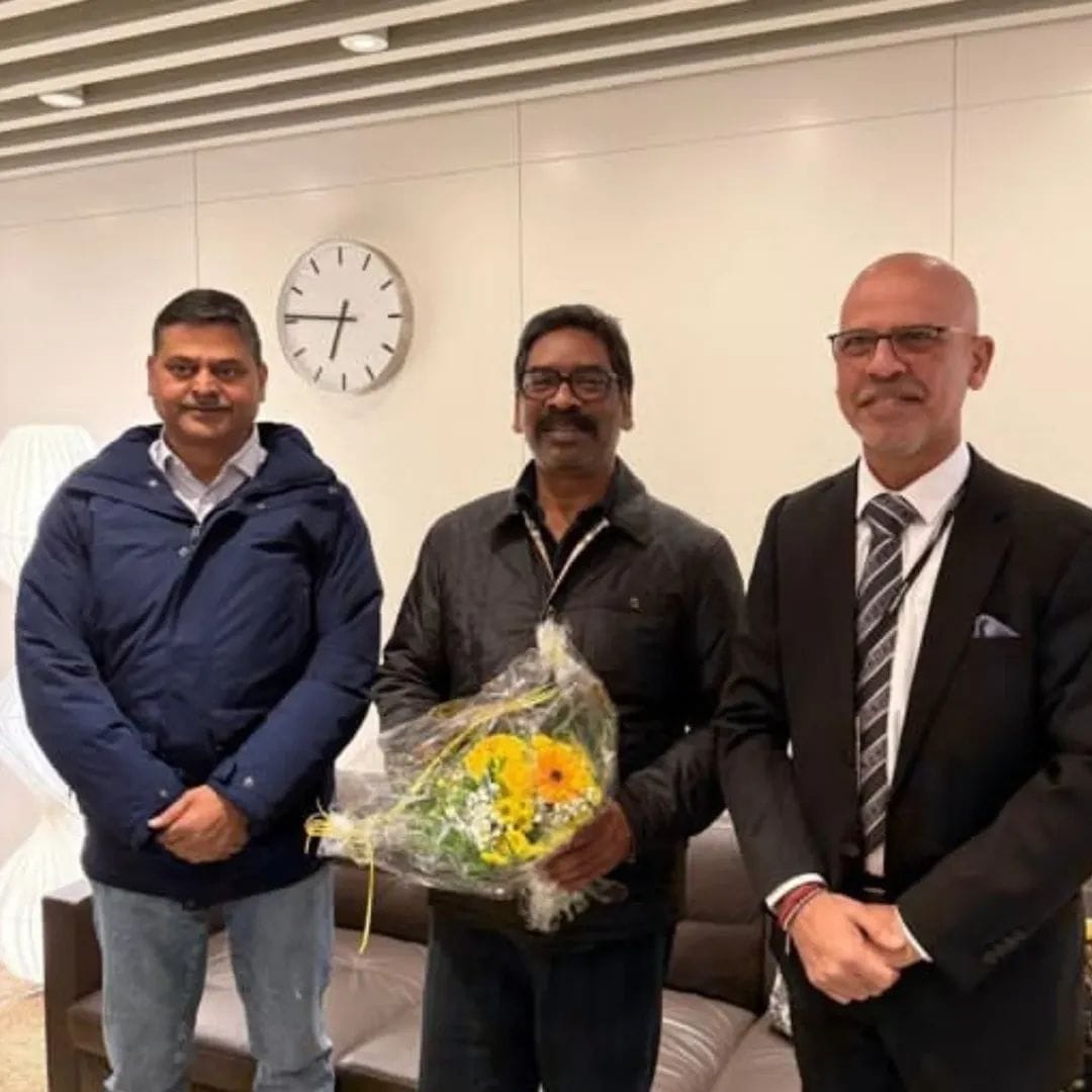 ज्यूरिख पहुंचे सीएम हेमंत सोरेन, WEF में झारखंड के निवेश अवसरों को करेंगे पेश