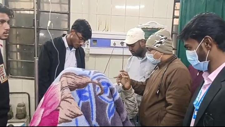 बिहार पुलिस की हैवानियत! पहले कस्टडी में की बेरहमी से पिटाई फिर प्राइवेट पार्ट में डाला पेट्रोल, हालात नाजुक 